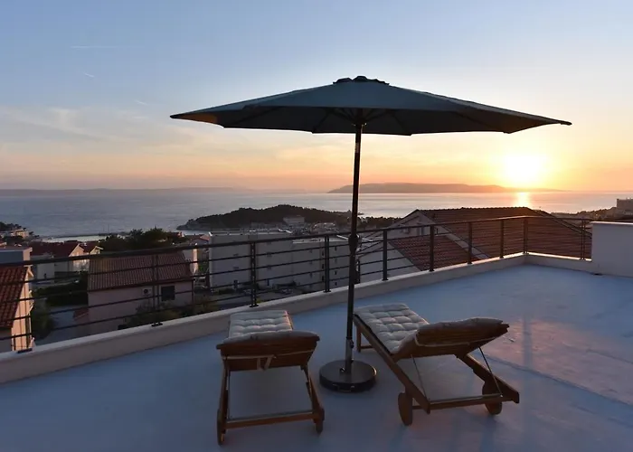 Dante With Sea View & Private Pool Μακάρσκα