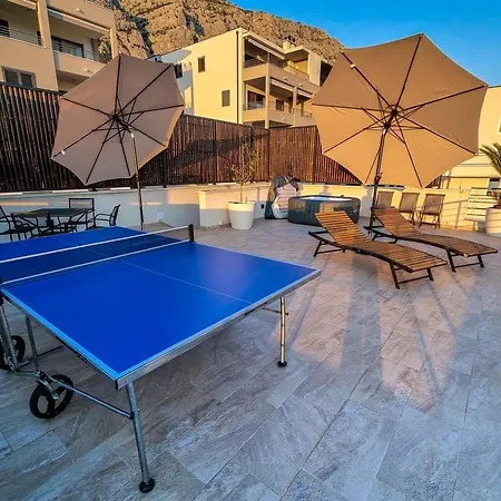 Dante With Sea View & Private Pool * Makarska