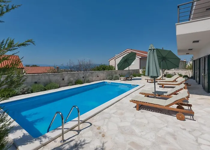 Dante With Sea View & Private Pool Будинок відпочинку *