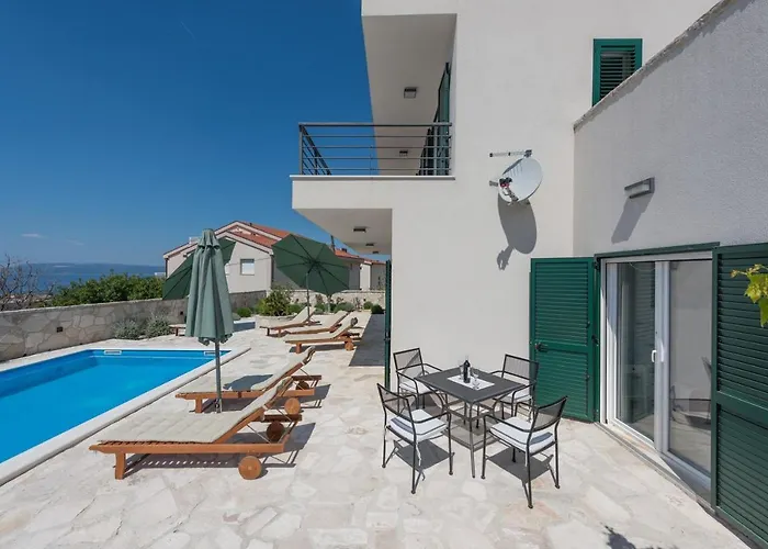 Dante With Sea View & Private Pool Tatil Evi