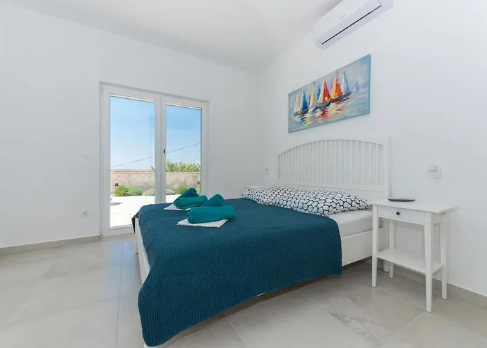 Dante With Sea View & Private Pool Tatil Evi